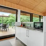 Three-bedroom In Σπίτι διακοπών *