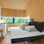 Three-bedroom In Ebeltoft