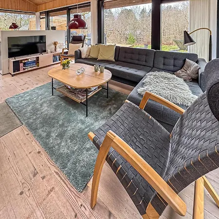 Three-bedroom In * Ebeltoft