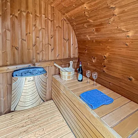 Three-bedroom In Σπίτι διακοπών *