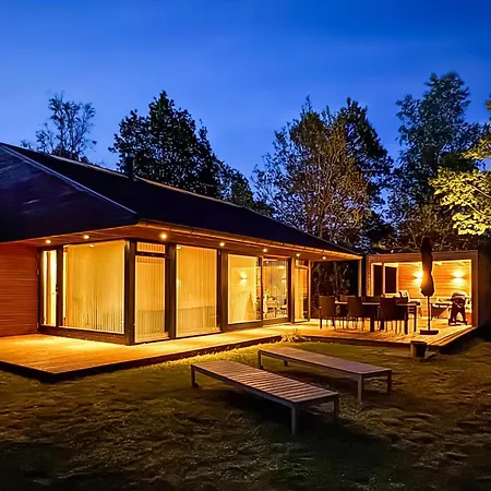 Three-bedroom In Hébergement de vacances Ebeltoft