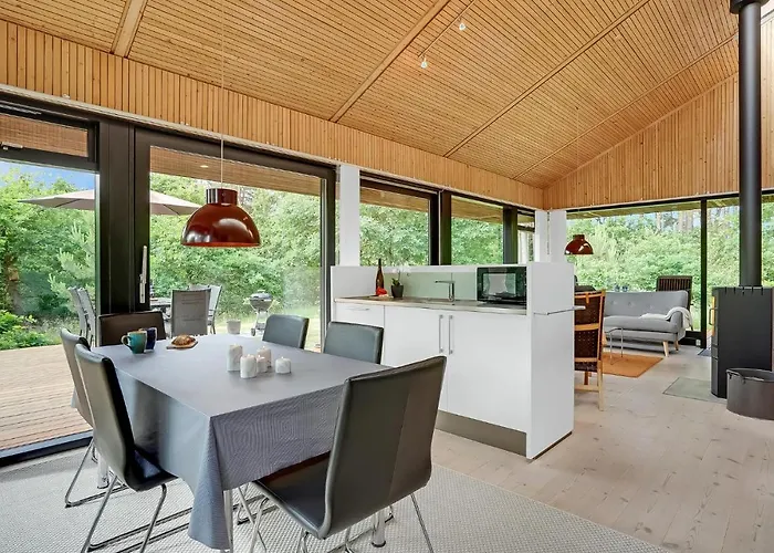 بيت للعطل Three-bedroom In